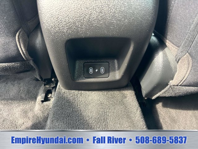 Used 2025 Hyundai Sonata SE FWD image 11
