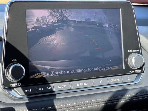 Certified 2024 Nissan Rogue S image 22