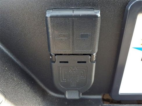 Used 2023 GMC Sierra 3500 AT4 w/ AT4 Premium Plus Package image 11