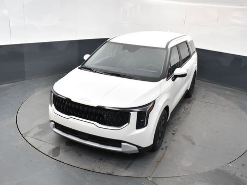New 2026 Kia Carnival LX FWD image 20