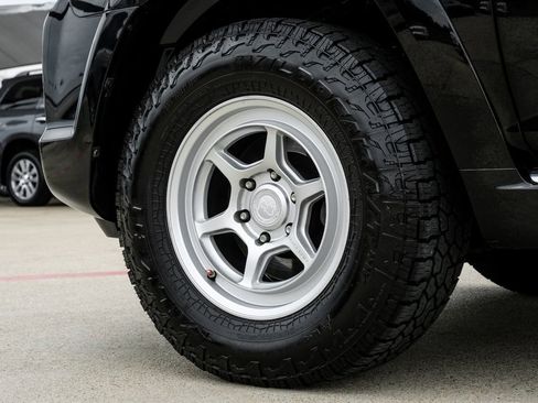 Used 2011 Toyota 4Runner SR5 RWD image 57