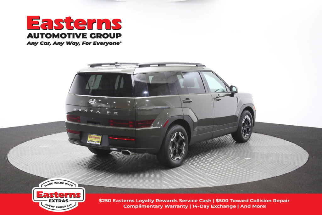 Used 2025 Hyundai Santa Fe SEL FWD image 44