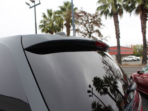 Used 2018 Dodge Durango SRT w/ Trailer Tow Group IV image 19