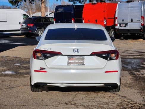 Used 2024 Honda Civic EX image 10