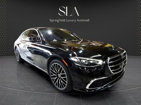 Used 2022 Mercedes-Benz S 580 S 580 w/ AMG Line Package image 2