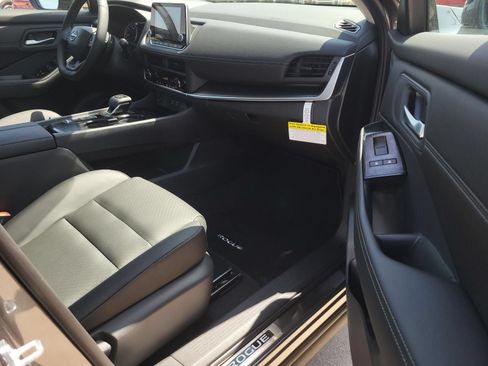 New 2026 Nissan Rogue Dark Armor FWD image 11