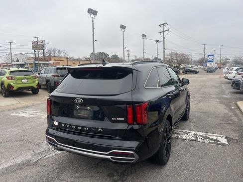 Used 2021 Kia Sorento SX image 4