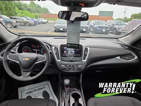 Used 2022 Chevrolet Malibu RS FWD image 10