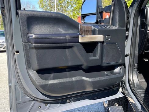 Used 2021 Ford F350 Lariat w/ Lariat Ultimate Package image 20