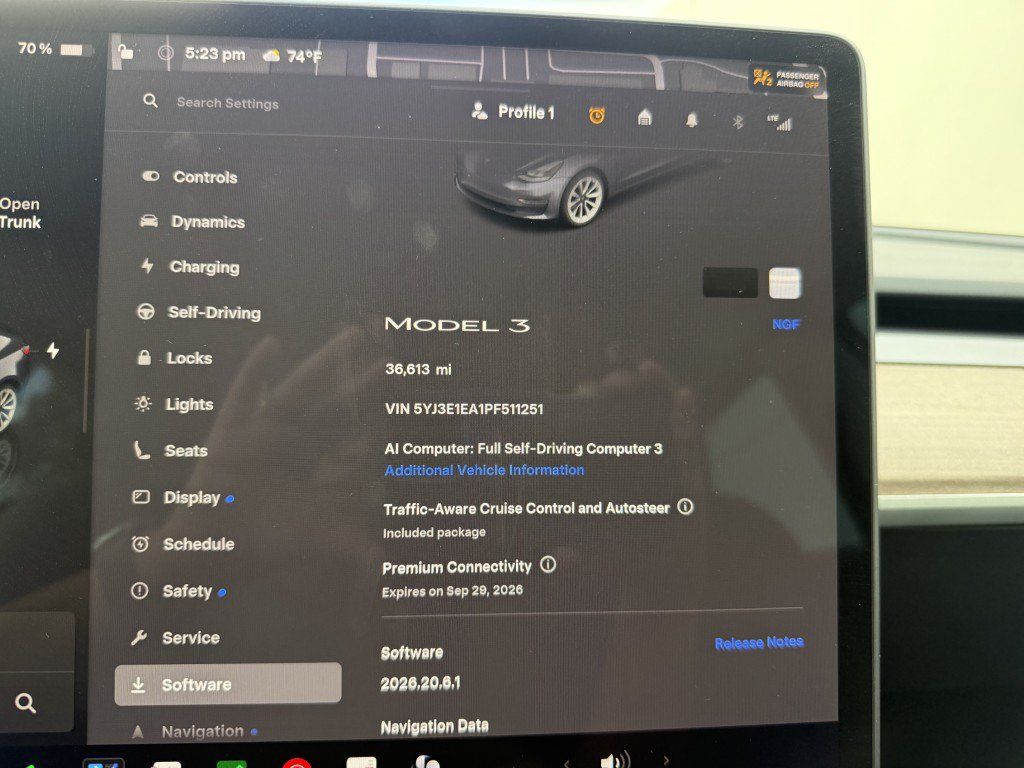 Used 2023 Tesla Model 3 Standard Range RWD image 18
