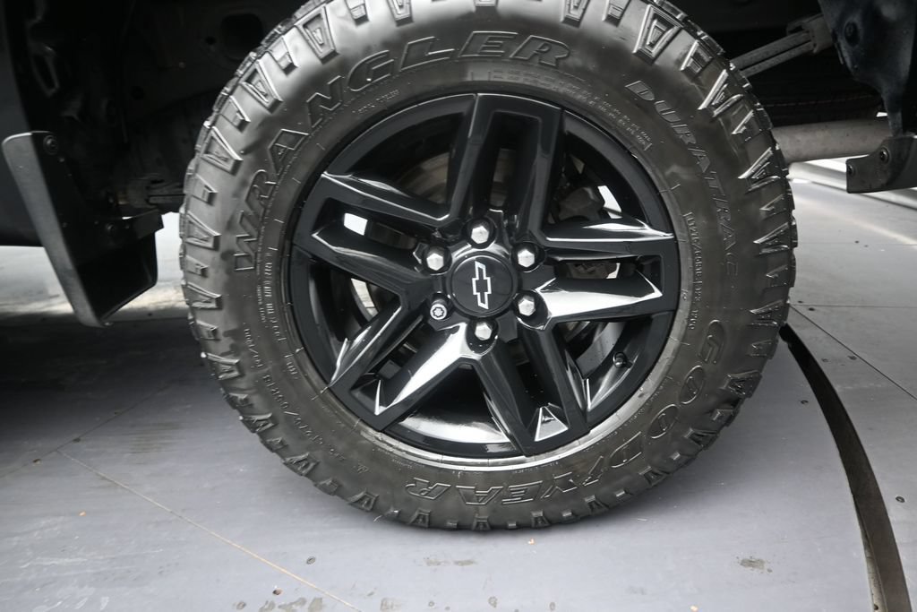 Used 2022 Chevrolet Silverado 1500 LT Trail Boss AWD/4WD image 10