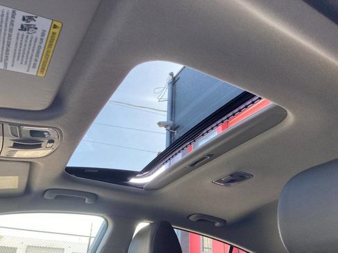 Used 2017 Hyundai Ioniq Limited w/ Limited Ultimate Package 02 image 18