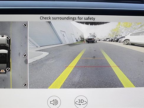 Used 2025 Land Rover Defender 110 S image 23