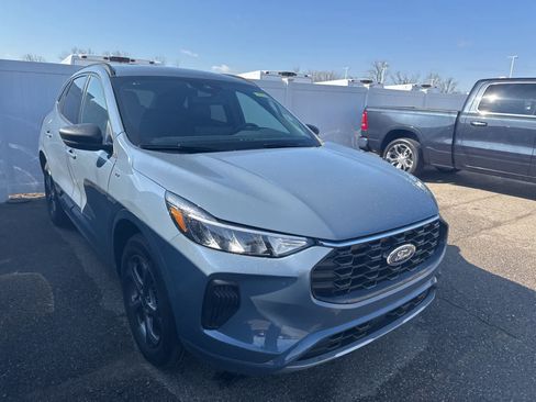 Used 2024 Ford Escape ST-Line w/ Tech Pack #1 image 6