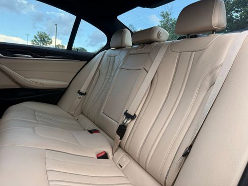Used 2018 BMW 530i xDrive AWD/4WD image 32