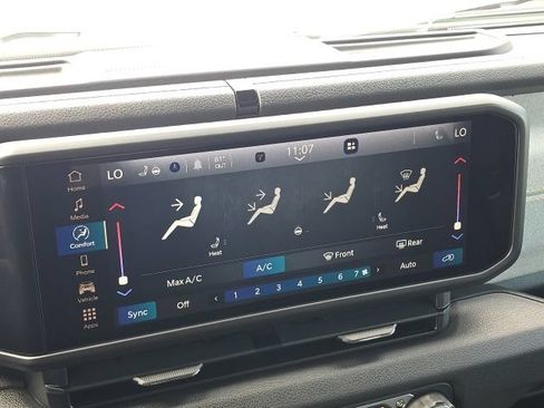 Used 2025 Jeep Wrangler Unlimited Sport AWD/4WD image 27