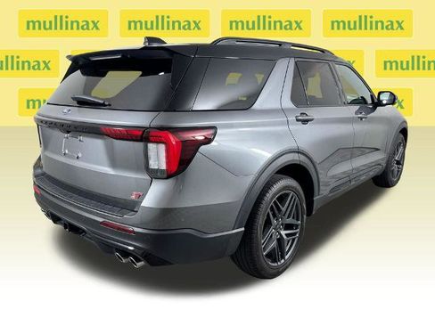Certified 2025 Ford Explorer ST AWD/4WD image 4