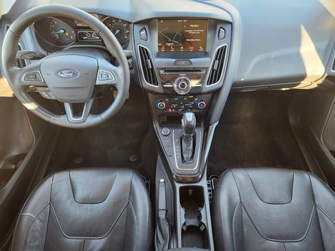 Used 2017 Ford Focus Titanium image 26