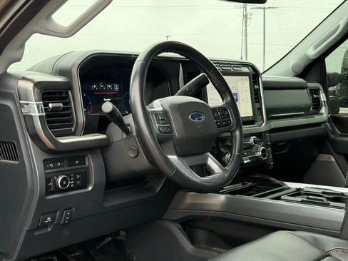 Used 2023 Ford F250 Lariat w/ Sport Appearance Package AWD/4WD image 22