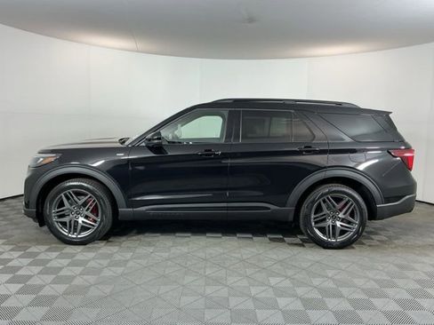 New 2026 Ford Explorer ST-Line w/ ST-Line Street Pack AWD/4WD image 8