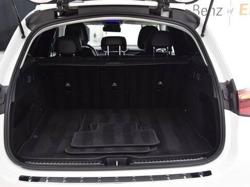 Certified 2024 Mercedes-Benz GLC 300 image 29
