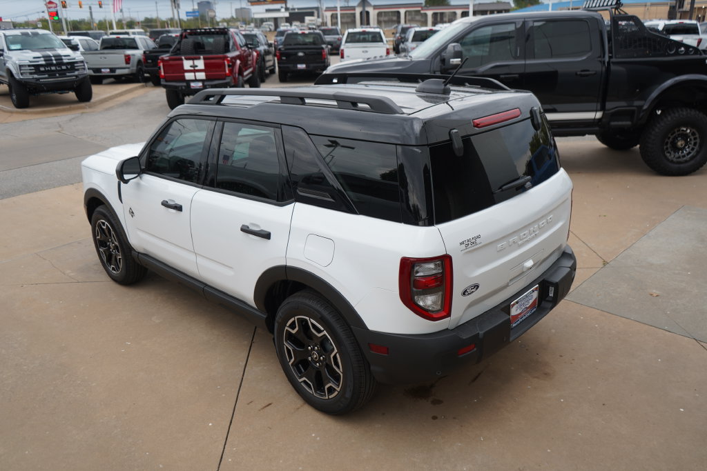 New 2026 Ford Bronco Sport Outer Banks w/ Outer Banks Tech Package+ AWD/4WD image 13
