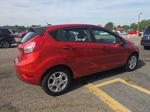 Used 2019 Ford Fiesta SE w/ Cold Weather Package FWD image 6