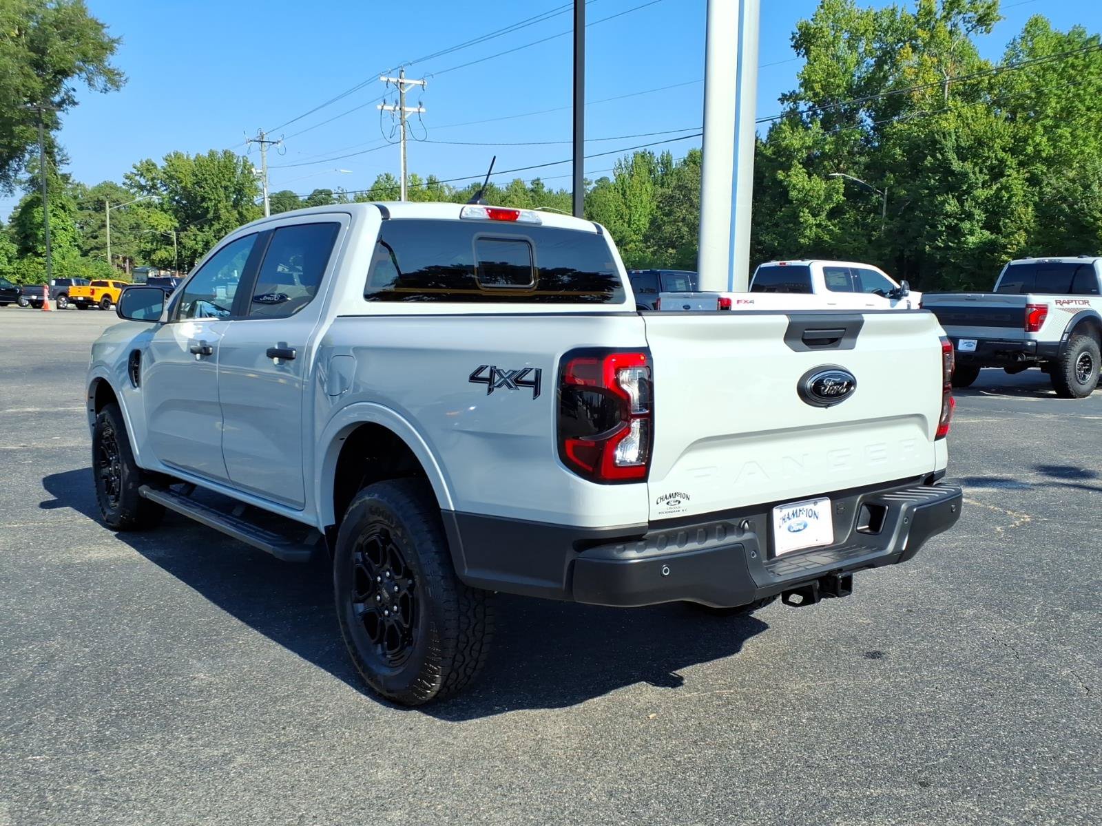 New 2026 Ford Ranger XLT w/ Black Appearance Package AWD/4WD image 21