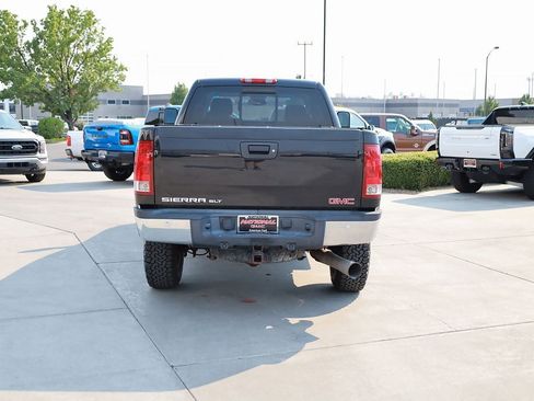 Used 2008 GMC Sierra 2500 SLT w/ Z71 Off-Road Package image 6