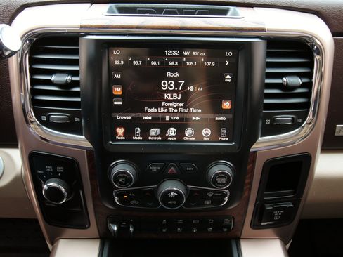 Used 2013 RAM 2500 Longhorn w/ Convenience Group AWD/4WD image 28