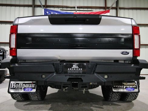 Used 2021 Ford F350 Platinum AWD/4WD image 9