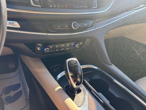 Used 2020 Buick Enclave Essence w/ Sound and Sites Package image 24