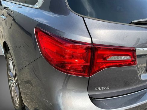 Used 2019 Acura MDX w/ Technology Package AWD/4WD image 25