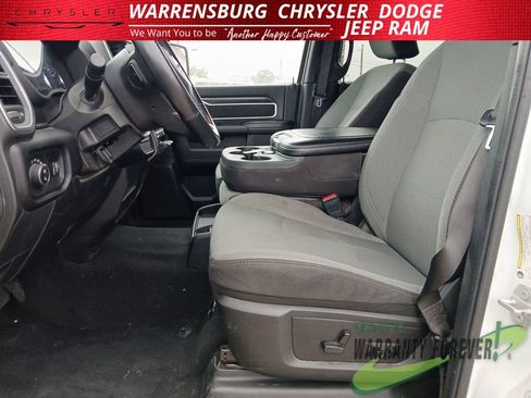 Used 2024 RAM 2500 Big Horn AWD/4WD image 11