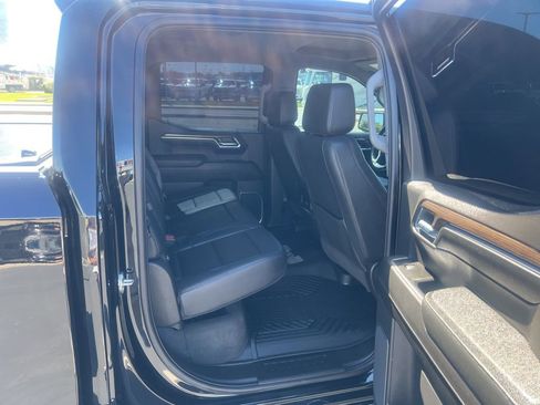 Used 2023 Chevrolet Silverado 1500 LT Trail Boss w/ LT Trail Boss Premium Package image 38