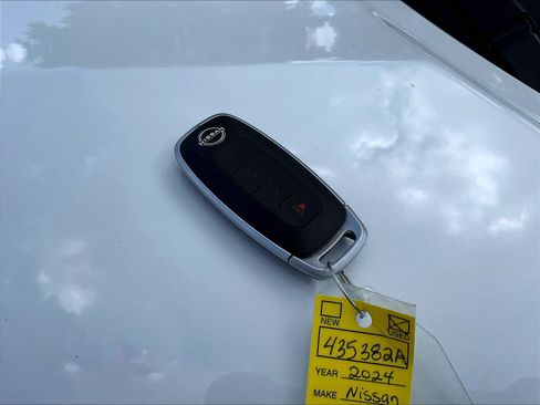 Certified 2024 Nissan Kicks SV FWD image 34