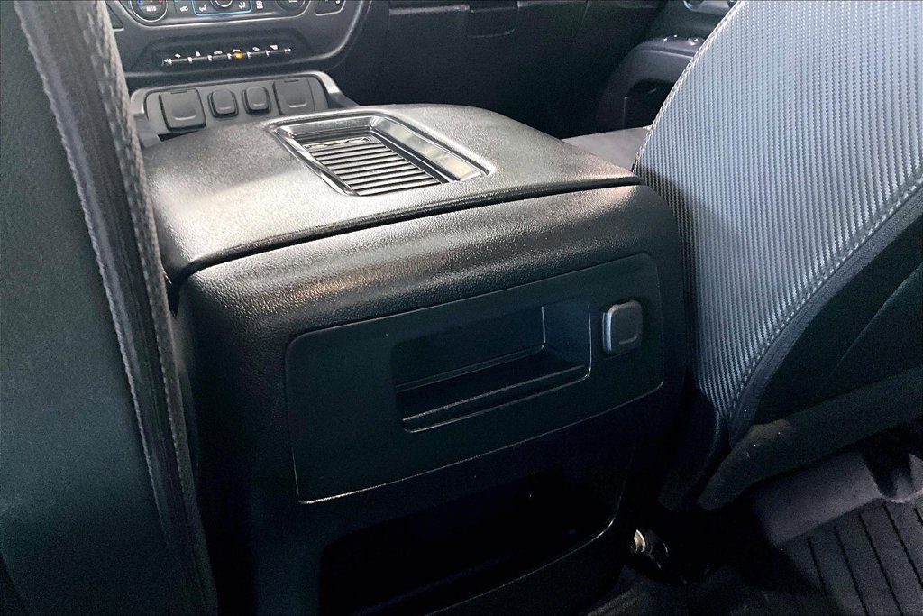 Used 2018 GMC Sierra 2500 SLT w/ All Terrain HD Package AWD/4WD image 10