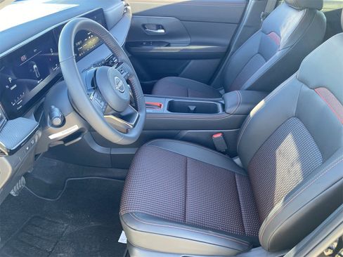 New 2026 Nissan Kicks SR w/ Cold Weather Package image 20