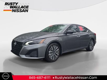Used 2025 Nissan Altima 2.5 SV