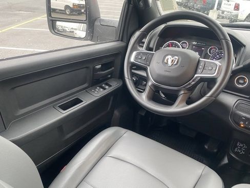 New 2026 RAM 2500 Tradesman w/ Chrome Appearance Group image 31