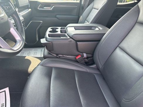 Certified 2025 GMC Sierra 1500 SLT image 8