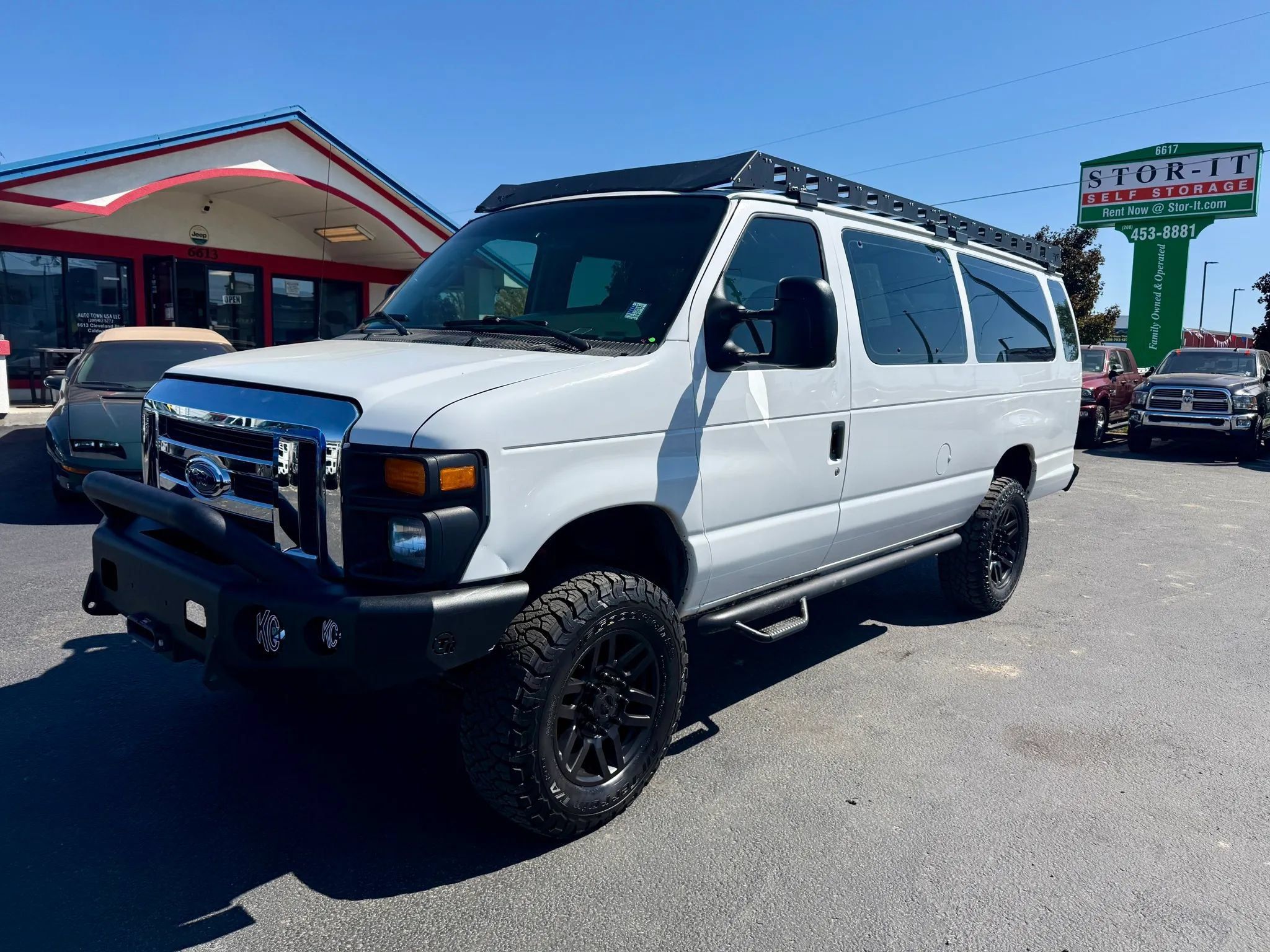 Used 2008 Ford E-350 and Econoline 350 Extended Super Duty RWD image 1