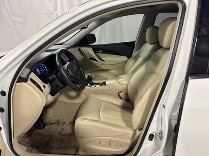 Used 2017 INFINITI QX50 2WD w/ Deluxe Touring Package