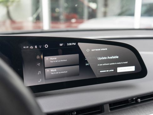 Used 2024 Lucid Air Touring AWD/4WD image 15