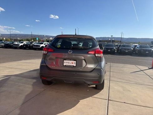 Used 2020 Nissan Kicks S FWD image 6