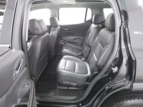 Used 2023 GMC Acadia SLT w/ Technology Package image 28