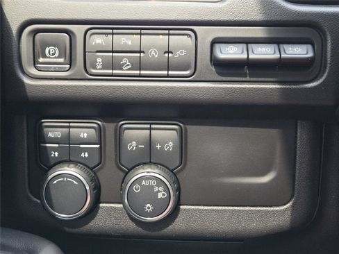 Used 2021 Chevrolet Tahoe High Country AWD/4WD image 50