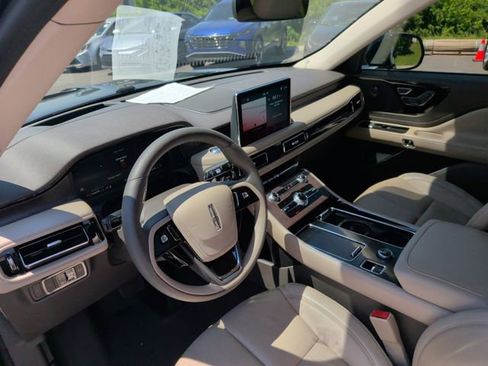 Used 2023 Lincoln Aviator Reserve w/ Equipment Group 201A AWD/4WD image 19