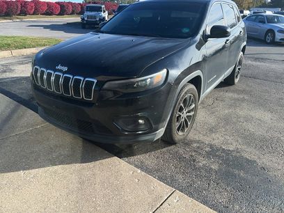 Used 2019 Jeep Cherokee Latitude w/ Popular Appearance Group