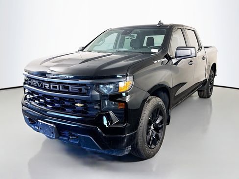 Used 2022 Chevrolet Silverado 1500 Custom image 4